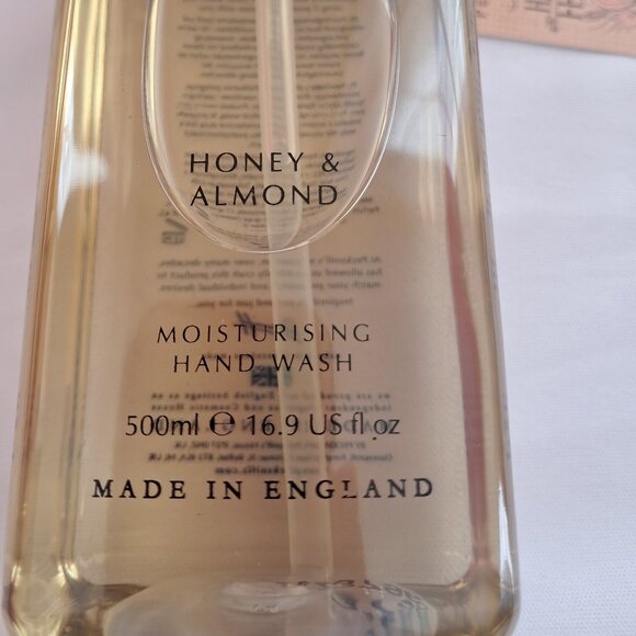 Pecksniff's  England Honey and Almond Luxury Moisturizing Handwash. - Picture 5 of 8